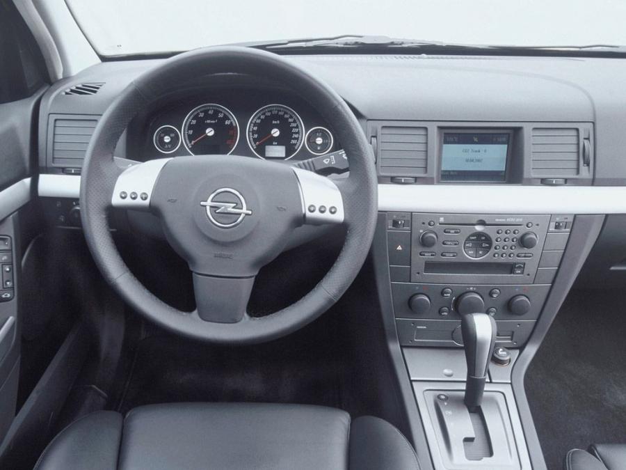  Opel Vectra GTS 2002 года  (фото 3 из 28)